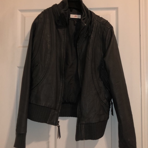 Jacket - Picture 2 of 6